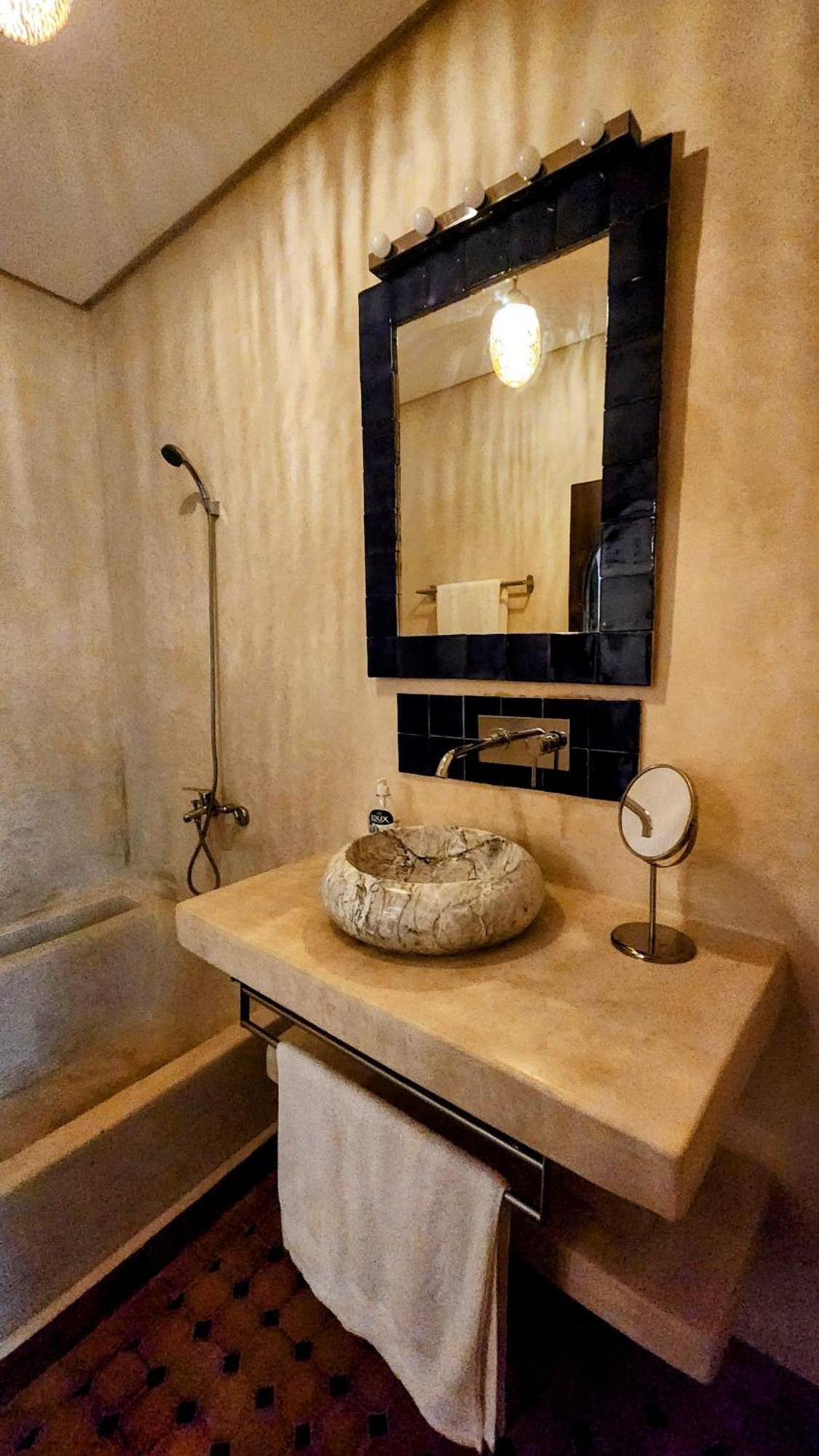 Riad Lily Rabat Ngoại thất bức ảnh